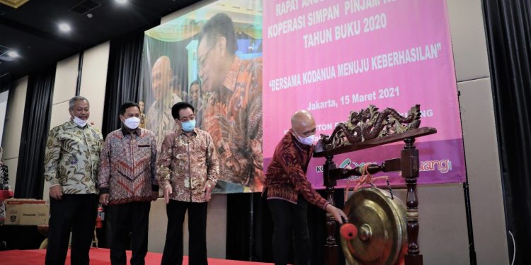 MENKOPUKM: TINGKAT KEPERCAYAAN MASYARAKAT KEPADA KOPERASI SEMAKIN MENINGKAT.