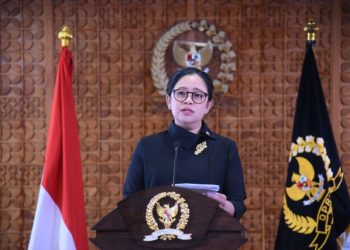 Banjir Bandang Melanda NTT, Puan Maharani Minta SAR Terus Cari Para Korban