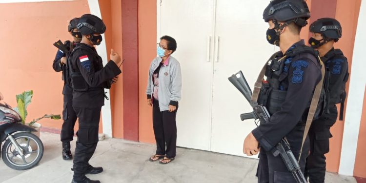 Ciptakan Rasa Aman, Satuan Brimob Polda Kepri Gelar Patroli Antisipasi Gangguan Teror di Objek Vital