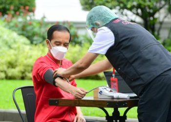 Jokowi: Per 27 April, Baru 19 Juta Dosis Vaksin COVID-19 yang Disuntikkan