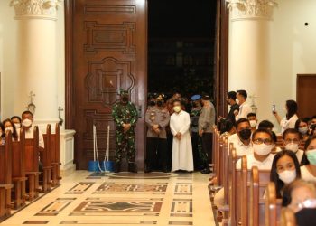 Kapolda Jateng Cek Rangkaian Ibadah Paskah di Solo