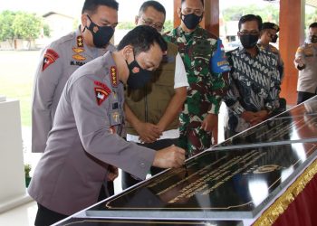 Kapolri Resmikan Sejumlah Fasilitas Bangunan Polda NTB