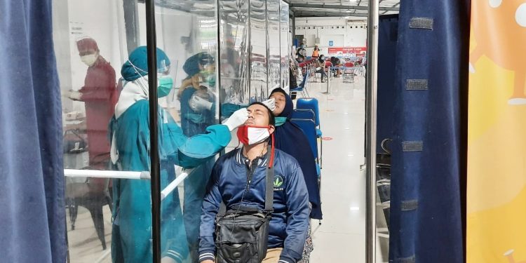 Mulai 9 April 2021, Tarif Rapid Test Antigen di Stasiun Turun