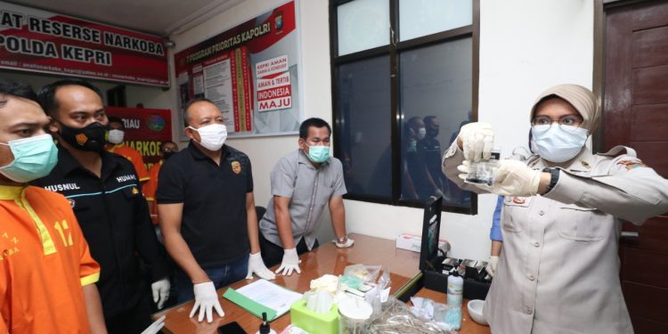 Pemusnahan Barang Bukti Narkotika Jenis Sabu, Pil Ekstasi dan Ganja oleh Ditresnarkoba Polda Kepri