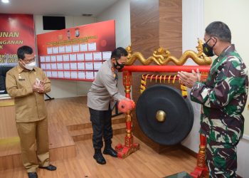 Pencanangan Pembangunan Zona Integritas dan Penandatanganan Pakta Integritas Menuju WBK dan WBBM di Polda Kepri