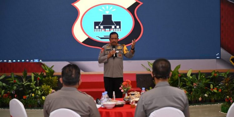 Polda Kalsel  Sosialisasi Layanan Pengaduan Masyarakat DUMAS