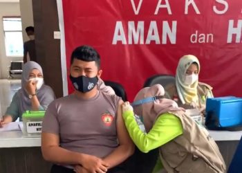 Polsek Siantan Gelar Apel Pelaksanaan Penerimaan Vaksin untuk Anggota Polri