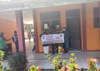 Satbinmas Polres Anambas Beri Sosialisasi Tentang Stop Pungli kepada Guru SMP Negeri 1 Kecamatan Jemaja Timur