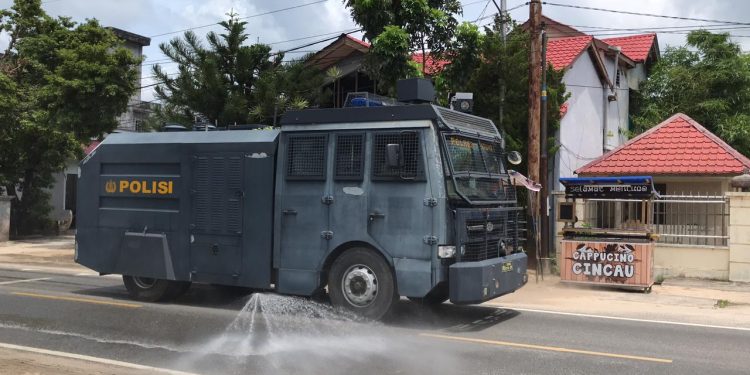 Tekan Angka Penyebaran Covid-19, Polres Natuna Kerahkan Kendaraan Taktis (AWC)