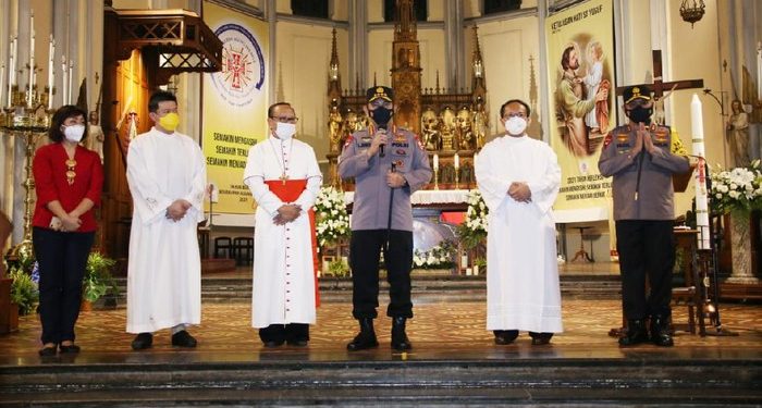 Tiba di Jakarta, Kapolri Langsung Tinjau Pengamanan Gereja di Jakarta
