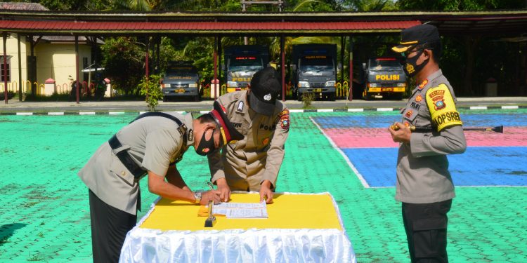 Kapolres Natuna Pimpin Sertijab Kabagops, Kasaresnarkoba, Kapolsek Serasan dan Kapolsek Pulau Laut