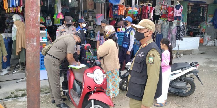 Laksanakan Operasi Yustisi di Pasar Ranai, 16 orang Pelanggar Terkena Razia