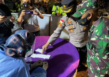 Laksanakan Rapid Test Massal Secara Acak, 53 Orang Dinyatakan Non Reaktif