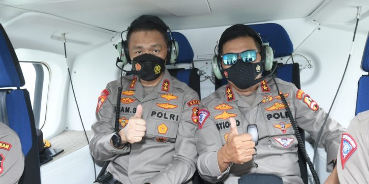 Lewat Udara, Kakorlantas Dampingi Asops Pantau Arus Balik Dari Sumatera