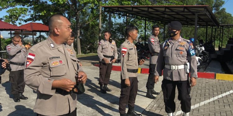 Ops Gaktibplin, Provos Sat Brimobda Kepri Periksa Sikap Penampilan dan Kelengkapan Personel