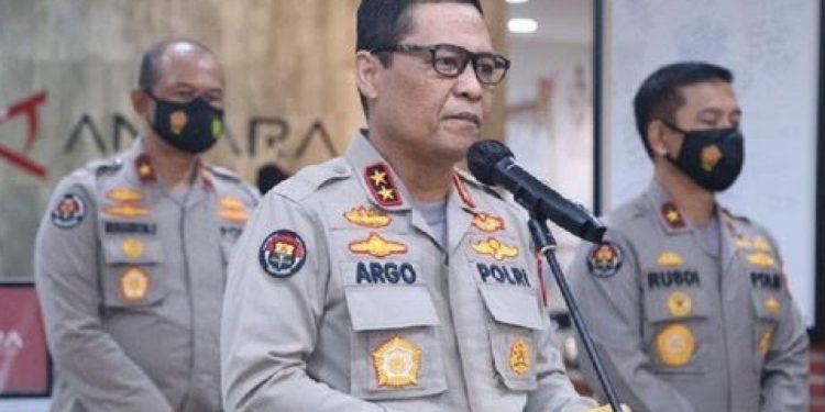 Polri Dalami Kaitan Munarman Dengan Kelompok Teroris JAD