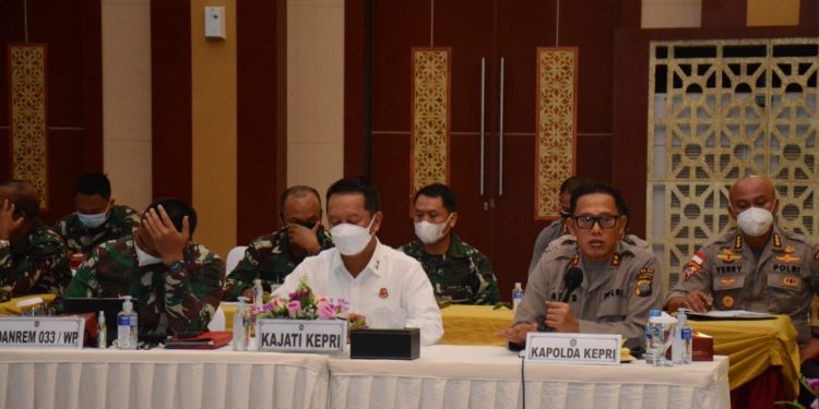 Rapat Koordinasi Percepatan Penanganan Covid-19 di Provinsi Kepri