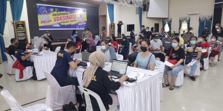 Respon Vaksinasi Polda Kepri Targetkan 1000 Orang