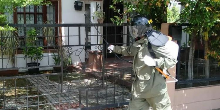 Satbrimob Polda Kepri Kembali Lakukan Penyemprotan Desinfektan Cegah Covid-19 di Kepulauan Riau