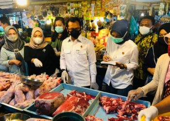 Sidak Pasar Dit Reskrimsus Polda Kepri Pantau Harga dan Ketersediaan Sembako di Kota Batam