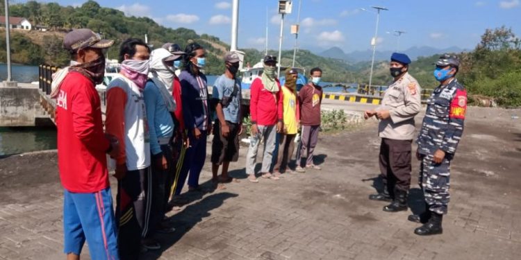 Sinergitas TNI-Polri di Sumbawa konsisten cipkon kamtibmas dan cegah Covid-19