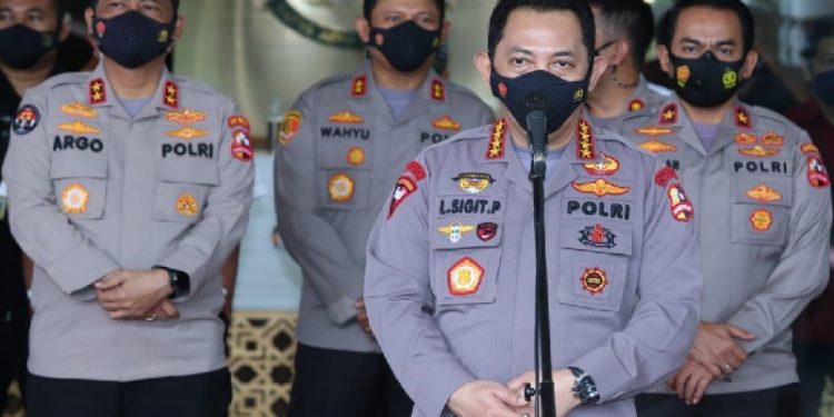 Kapolri Mutasi 348 Pati dan Pamen