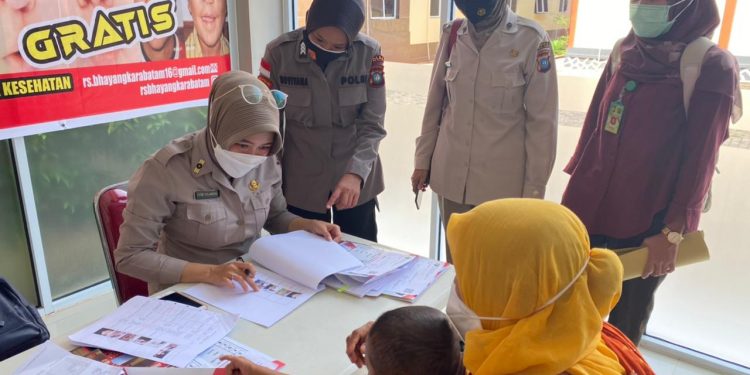 BakSos Operasi Bibir Sumbing dan Celah Langit-Langit dalam Rangka HUT Bhayangkara & HUT Dokkes Polri ke-75