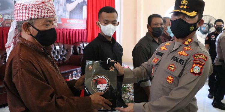 Bupati Karimun Resmikan Kampung Tangguh Bersih Narkoba Polres Karimun