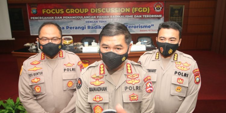 Densus 88 Tangkap 13 Terduga Teroris di Riau