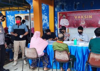Hari Bhayangkara ke-75, Polsek Dabo Singkep Gelar Vaksinasi Massal