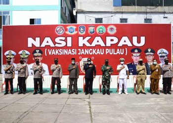 Kapolda Kepri lakukan Peninjauan Nasi Kapau di Kab. Karimun yang didampingi oleh Kapolres Karimun dan FKPD Kab. Karimun