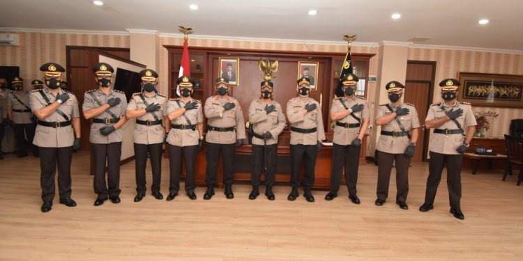 Kapolda Kepri Pimpin Serah Terima Jabatan Pejabat Utama Polda Kepri