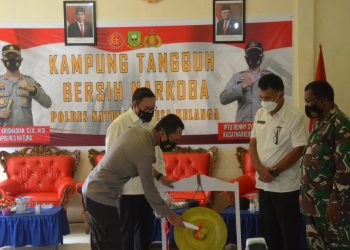 Kapolres Natuna Resmikan Kampung Tangguh Bersih Narkoba di Desa Kelanga