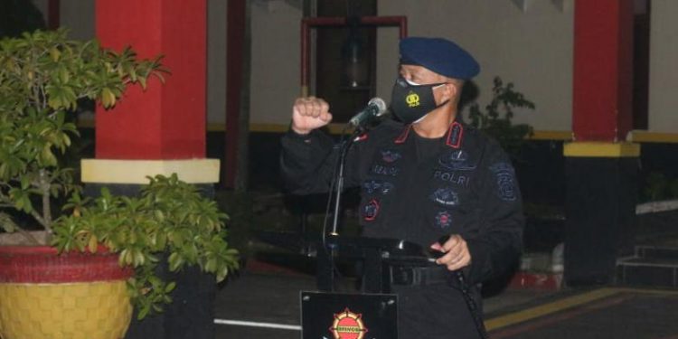 Personel Satbrimob Polda Kepri Mengikuti Kegiatan Apel Kesiapsiagaan Power On Hand Kapolda Kepri