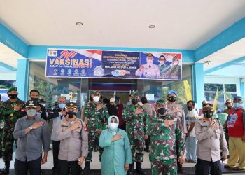 Polres Tanjungpinang Gelar Vaksinasi Serentak Dalam Rangka Hari Bhayangkara ke-75 Tahun 2021