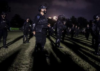 Polri Kerahkan 100 Personel Brimob Jaga Pos PPKM di Madiun