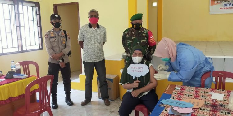 Polsek Pulau Laut Laksanakan Pengamanan Kegiatan Vaksinasi