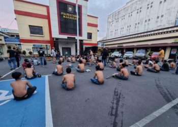 Razia, Polisi Jaring Ratusan Preman di Kota Makassar