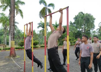 Satbrimob Polda Kepri Gelar Program Olahraga Rutin Pembentukan Postur Ideal Dukung Kinerja Personel yang Optimal