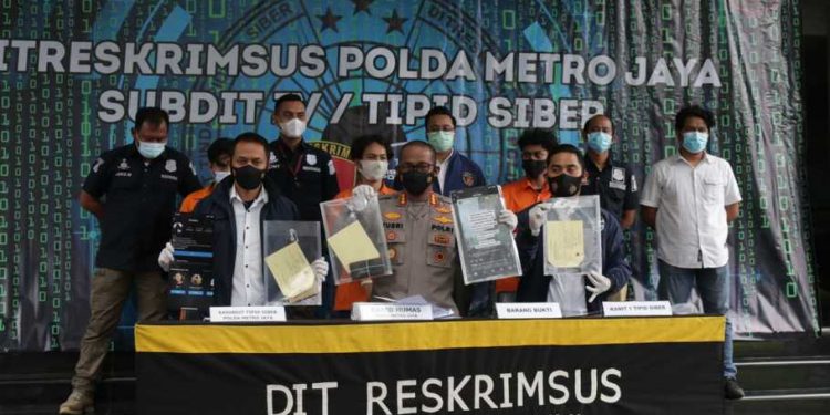 Ungkap Kasus Pemalsuan Hasil Tes PCR, Polda Metro Jaksel Tangkap Dua Tersangka