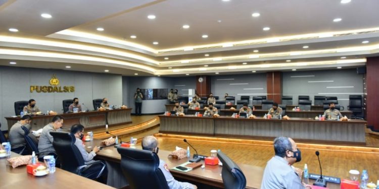 Ajak Masyarakat Terapkan Prokes, Kapolri Juga Ingatkan Pentingnya Vaksinasi