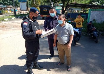 Antisipasi Penyebaran Covid-19, Satbrimob Polda Kepri Terus Lakukan Penyemprotan Desinfektan Disejumlah Lokasi