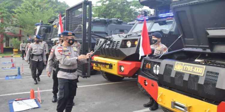 Apel Satuan dan Gelar Kendaraan Dalam Rangka Kesiapan Operasional Satbrimob Polda Kepri
