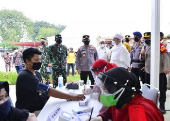 Gelar Vaksinasi Massal Covid-19, TNI-Polri Gandeng Rabithah Alawiyah