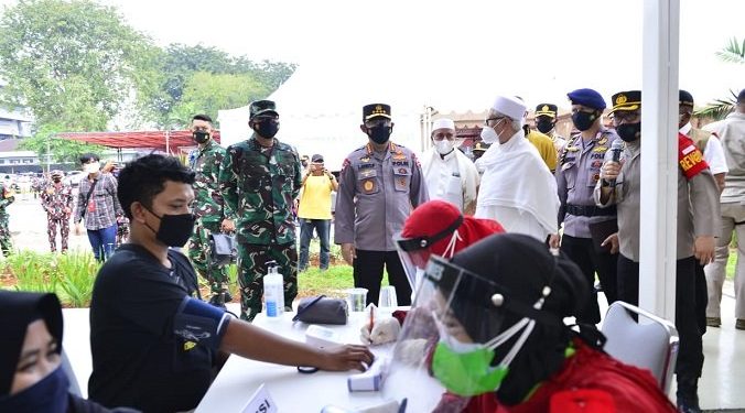 Gelar Vaksinasi Massal Covid-19, TNI-Polri Gandeng Rabithah Alawiyah