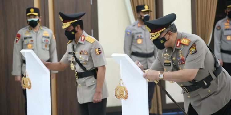 Kapolri Naikkan Pangkat 7 Pati di HUT Bhayangkara ke-75
