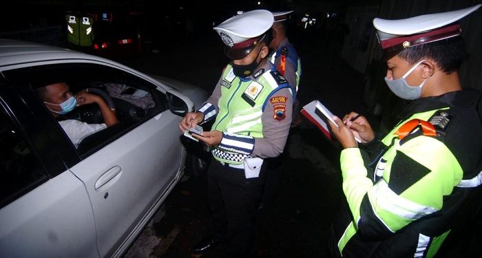 Polri Ancam Warga yang Lawan Petugas Penyekatan: Bisa Kena UU KUHP