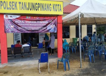 Tinggi Antusias Masyarakat Tanjungpinang Serbu Vaksin Presisi Polsek Tanjungpinang Kota