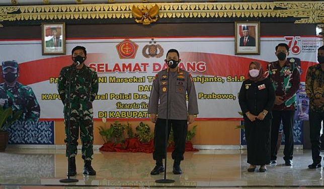 Panglima TNI dan Kapolri pantau penggunaan aplikasi Silacak di Sleman