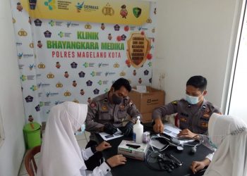 Gelar Vaksinasi Presisi TNI-Polri Polres Magelang Kota Layani 443 Warga